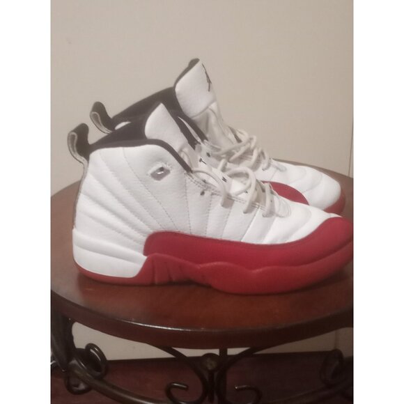 Nike Air Jordan 12 Retro GS Cherry Red White 2023 (151186-116) Youth Size 2.5Y - Picture 1 of 13